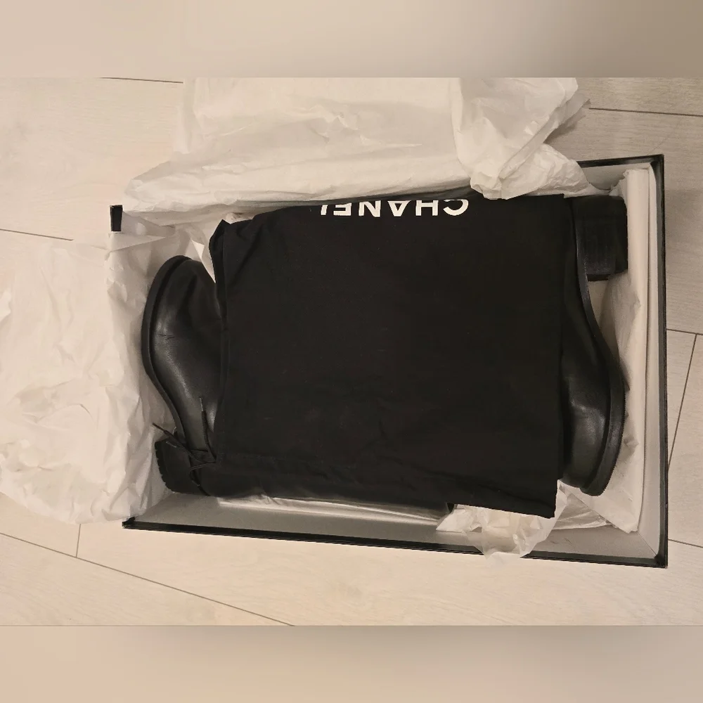 Black Leather Women's Boots - Picture 6 of 9